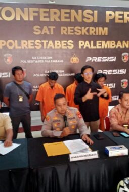 Berkedok Ngamen, Komplotan Ini Rampas E-Toll Mobil Luar Sumsel dan Cairkan di Minimarket